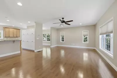 18 Hawthorne Drive, Auburn, NH 03032 - Photo 5