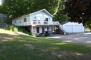 13 Pear St, Laconia, NH 03246 - Photo 1