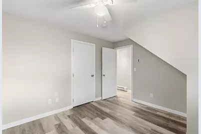 897 Mammoth Road #8, Manchester, NH 03104 - Photo 25