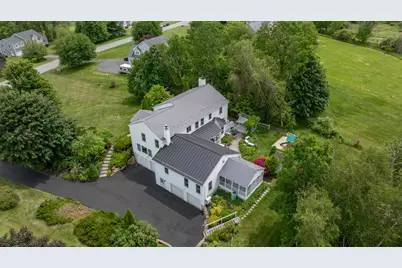 7 Longview Circle, Pelham, NH 03076 - Photo 3