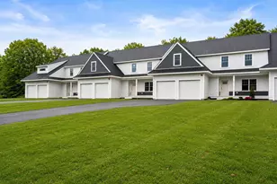71 Driftwood Cir, Sandown, NH 03873 - Photo 1