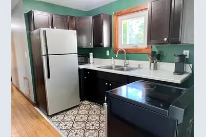 111 Central Street, Brattleboro, VT 05301 - Photo 9