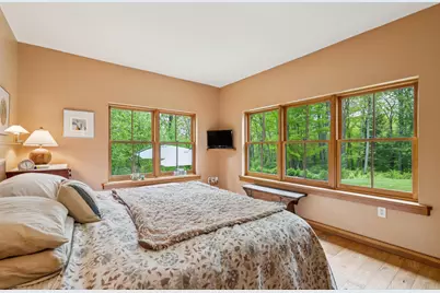 683 Reservoir Road, Hartford, VT 05001 - Photo 23