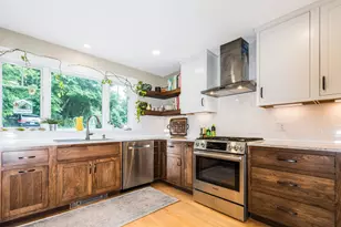 978 South St, Portsmouth, NH 03801 - Photo 9