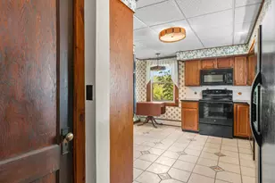 102 Bank St, Lebanon, NH 03766 - Photo 5