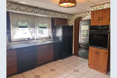102 Bank Street, Lebanon, NH 03766 - Photo 7