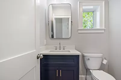 205 Broad Street, Portsmouth, NH 03801 - Photo 17