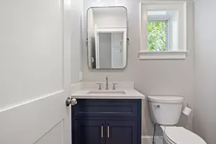205 Broad St, Portsmouth, NH 03801 - Photo 17