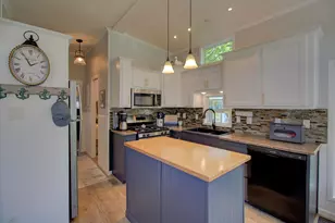 51 Island Cir, South Hero, VT 05486 - Photo 17