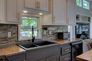 51 Island Cir, South Hero, VT 05486 - Photo 19