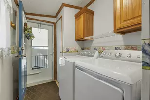 17 Xenia St, Nashua, NH 03062 - Photo 23