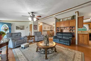 17 Xenia St, Nashua, NH 03062 - Photo 33