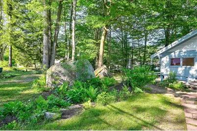 27 Ash Street, Conway, NH 03860 - Photo 5