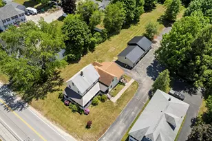 7 School St, Allenstown, NH 03275 - Photo 9