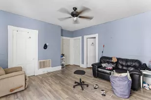 217 Spruce St, Manchester, NH 03103 - Photo 17