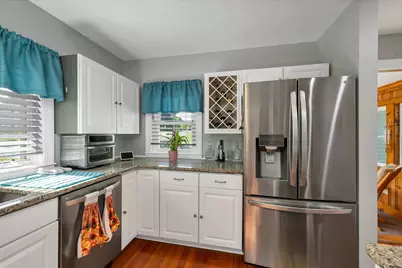 2263 Elm Street, Manchester, NH 03104 - Photo 11