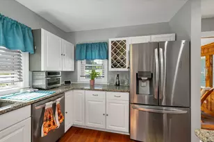 2263 Elm St, Manchester, NH 03104 - Photo 11