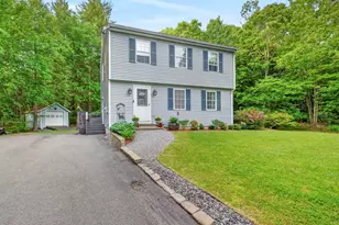 184 Jefferson Dr, Hillsboro, NH 03244 - Photo 1
