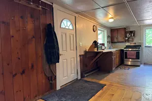 1003 E Washington Rd, Hillsboro, NH 03244 - Photo 9