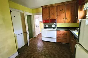 17 Clement Rd, Springfield, VT 05156 - Photo 9