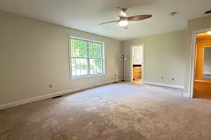 172 Arah St, Manchester, NH 03104 - Photo 41