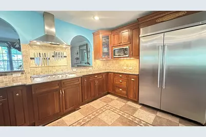 172 Arah Street, Manchester, NH 03104 - Photo 13