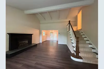 379 Pinehurst Drive, Shelburne, VT 05482 - Photo 5