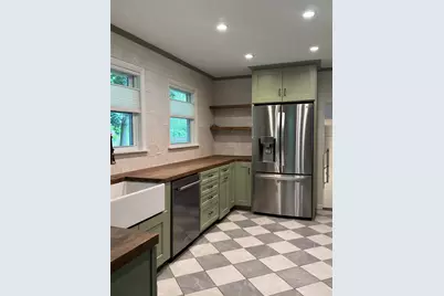 379 Pinehurst Drive, Shelburne, VT 05482 - Photo 9