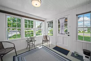 232 Dover Point Rd, Dover, NH 03820 - Photo 7