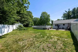 109 Baboosic Lake Rd, Merrimack, NH 03054 - Photo 7