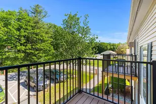 910 White Cedar Blvd, Portsmouth, NH 03801 - Photo 3