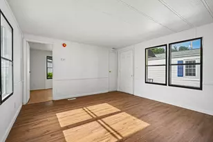 37 Thistle Way, Manchester, NH 03109 - Photo 5