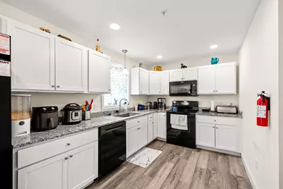 6 Biggs Avenue #B, Epping, NH 03042 - Photo 7