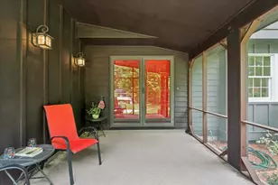 11 Parkhurst Dr, Hudson, NH 03051 - Photo 3