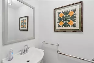 11 Parkhurst Dr, Hudson, NH 03051 - Photo 23
