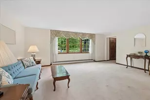 11 Parkhurst Dr, Hudson, NH 03051 - Photo 23
