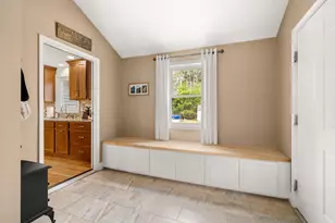 5 Falcon Dr, Pelham, NH 03076 - Photo 5