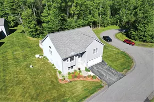 7 Northfield Rd, Atkinson, NH 03811 - Photo 3