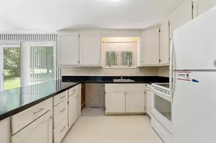 66 Post Rd, North Hampton, NH 03862 - Photo 5