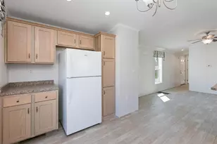 46 Brookwood Dr, Salem, NH 03079 - Photo 7