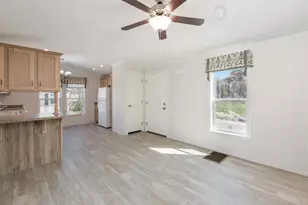 46 Brookwood Dr, Salem, NH 03079 - Photo 11