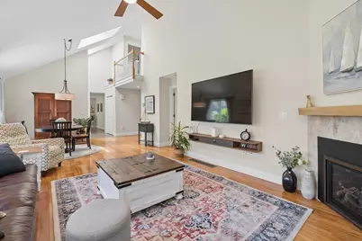 110 Hawthorne Village Road, Nashua, NH 03062 - Photo 3
