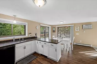 10 Cardinal Ct, Merrimack, NH 03054 - Photo 17