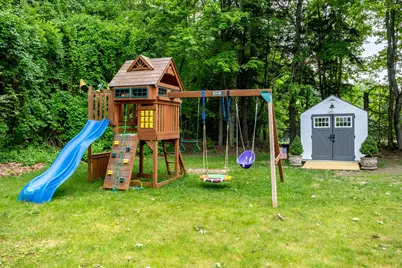 32 Alvirne Drive, Hudson, NH 03051 - Photo 11