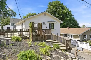65 Garfield St, Manchester, NH 03103 - Photo 3