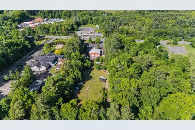 203 Rockingham Road, Derry, NH 03038 - Photo 5