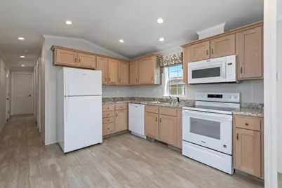 23 Brookwood Drive, Salem, NH 03079 - Photo 5