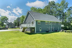 55 Park Ave, Salem, NH 03079 - Photo 5