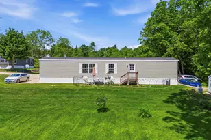 11 Daisy Dr, Pittsfield, NH 03263 - Photo 1