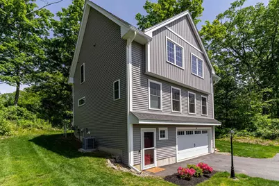 32 Copley Drive, Dover, NH 03820 - Photo 17